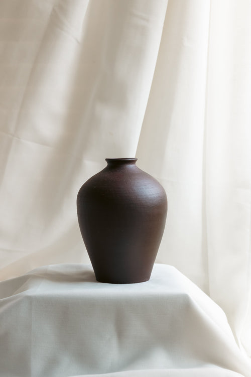 Black Vase 1